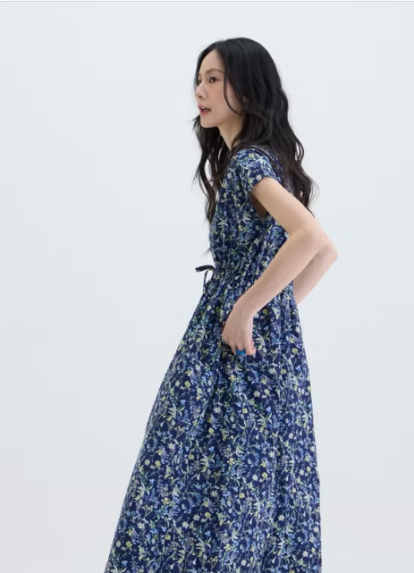 Impression V-neck raglan sleeve dress - Starry Night Flower Field