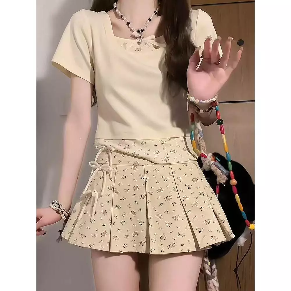 2026 Set Dopamine Sweet Korean Floral Fake Two-Piece Short-Sleeve Top + Cake Pleated Skirt (2025 Set) 11.15