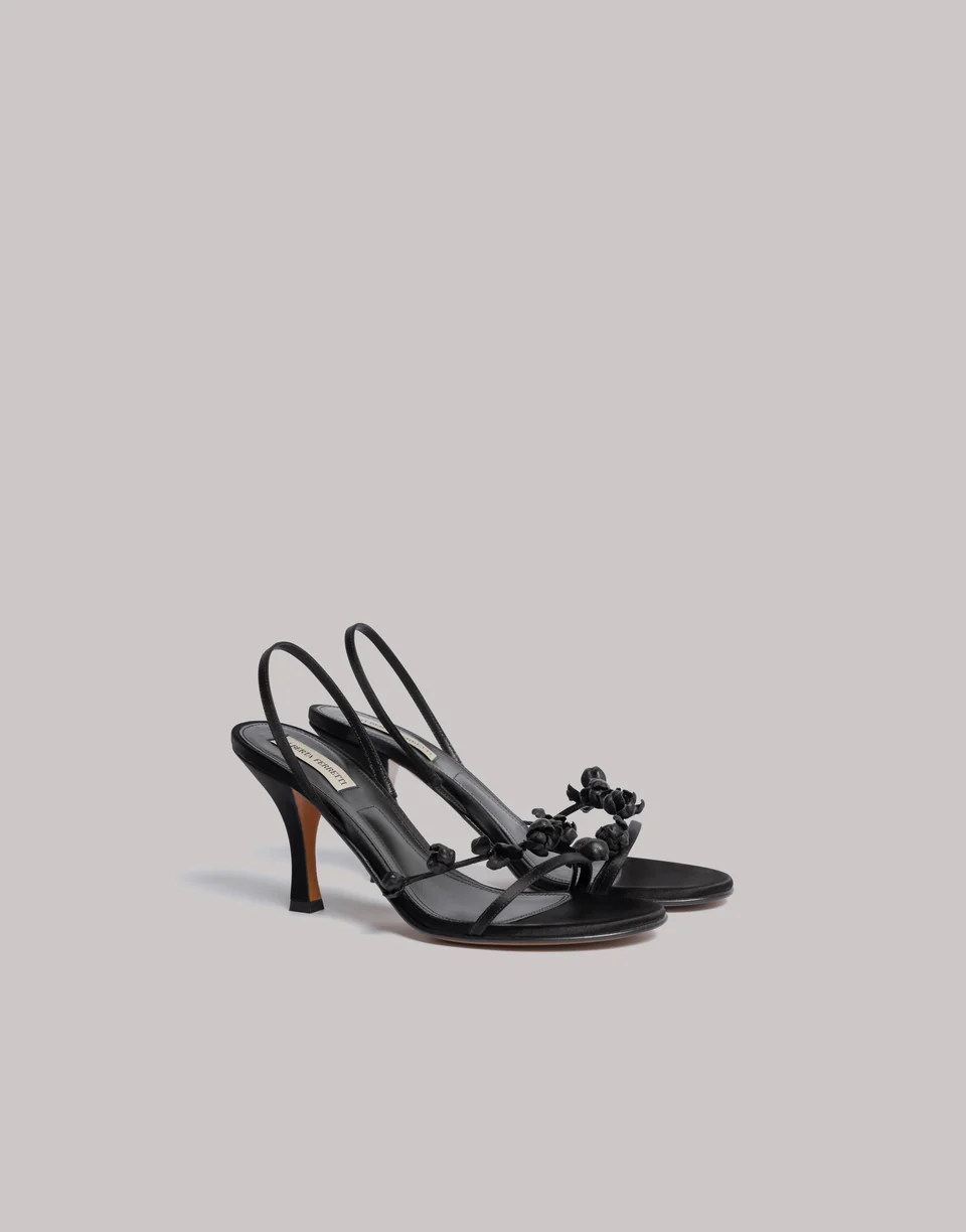 Sandals with flowersSandals with flowers
